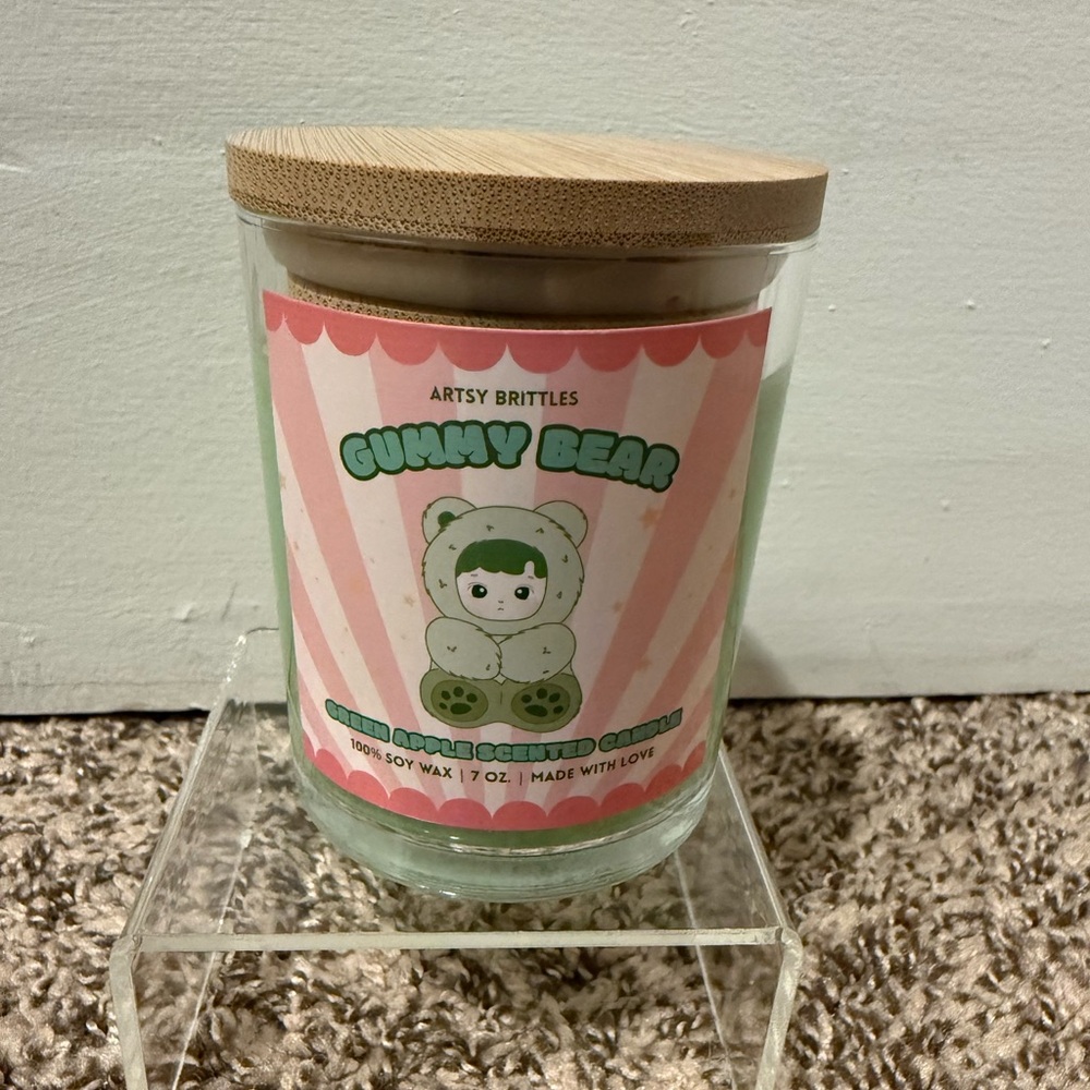 ✨ SALE ✨ Pop Mart Haci Pupu Inspired Gummy Bear Candle – Green Apple Scent